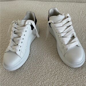 Alexander McQueen Women's White Sneakers with Black Detail